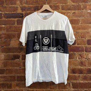 Uniqlo Japanese Print Tee Men's Medium